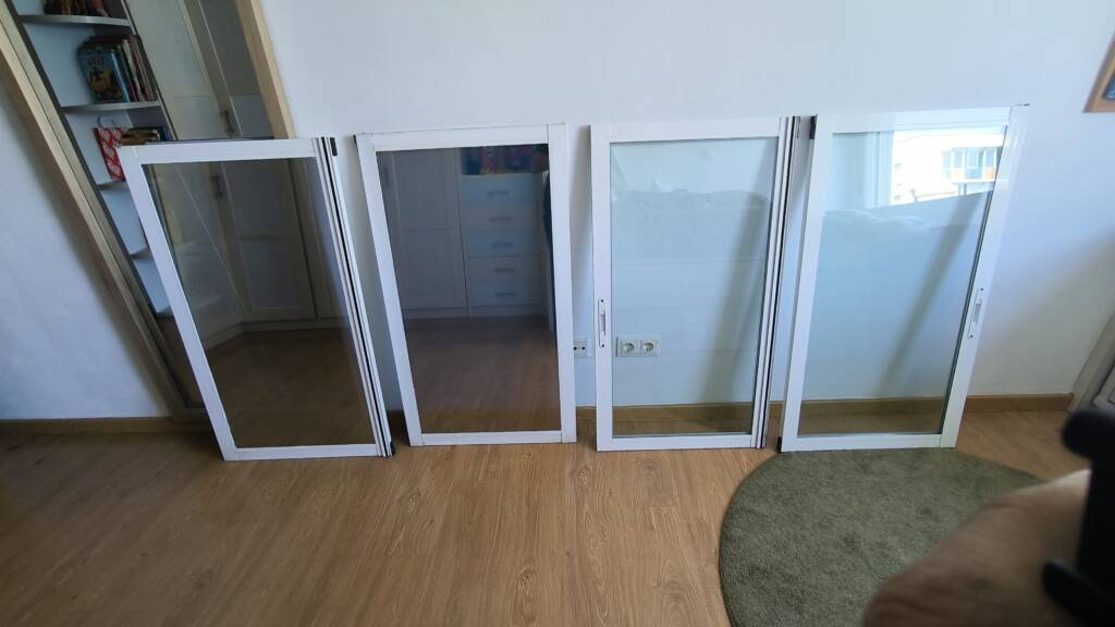 Instalación de lamina solar en ventanas.