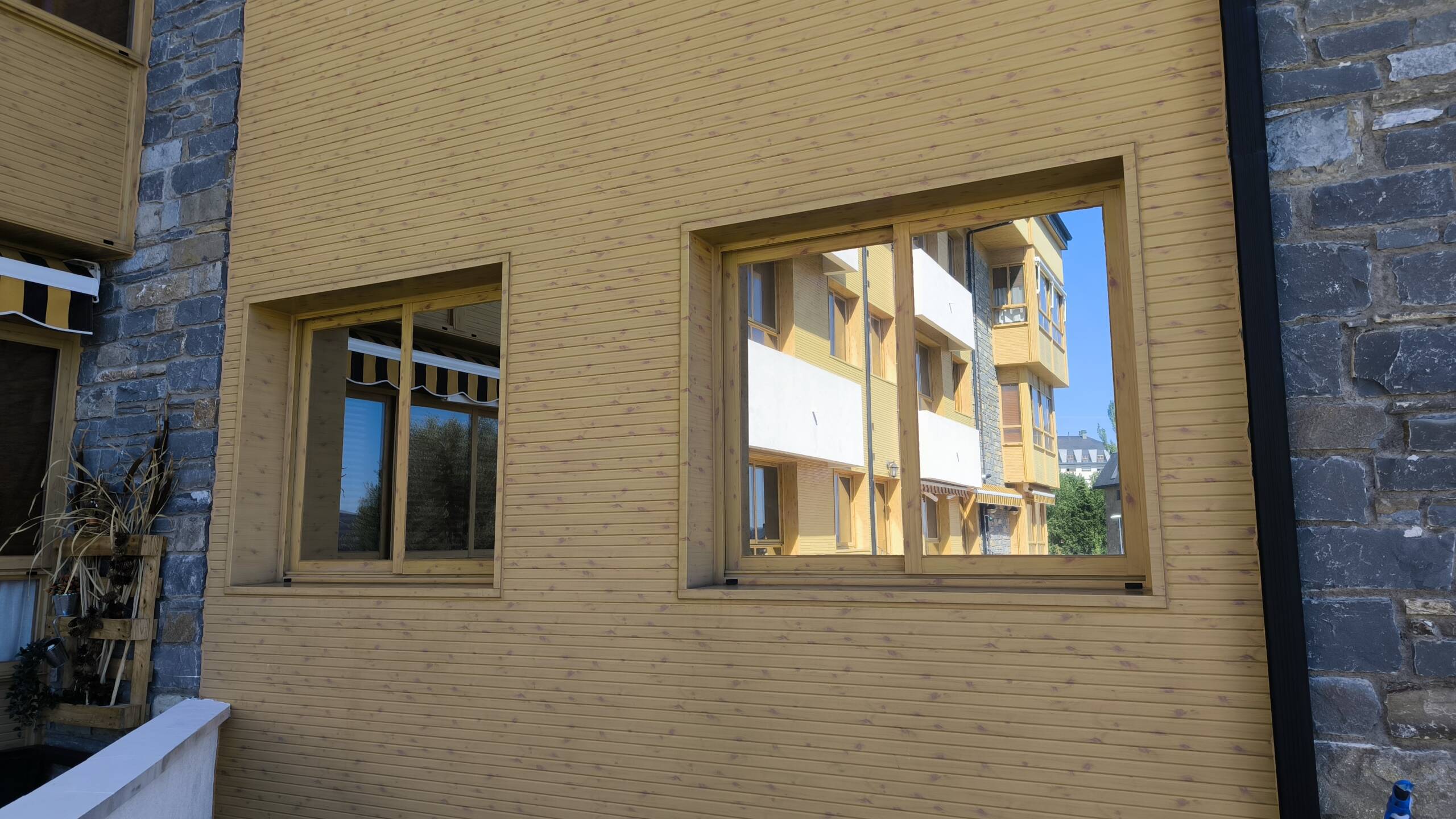 Lámina solar en vivienda.